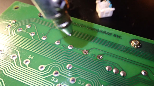 Soldering M0110A keyboard PCB