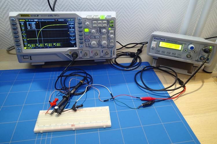 Measure capacitance with scope