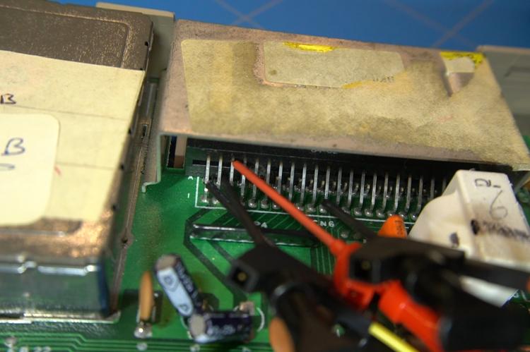 C64 cartridge port with connected pin clips