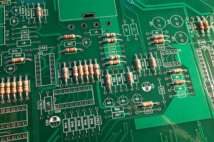 Atari 800XL soldering resistors