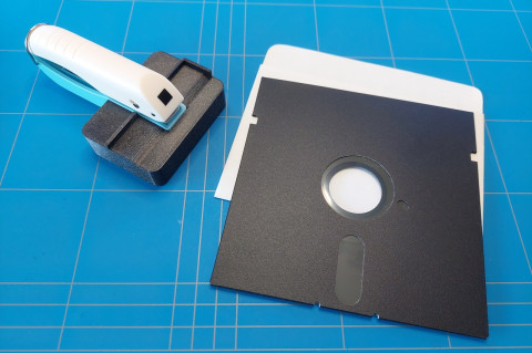 Floppy disk notcher